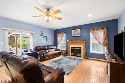 7 Sykes Gap Oxford NJ 07863