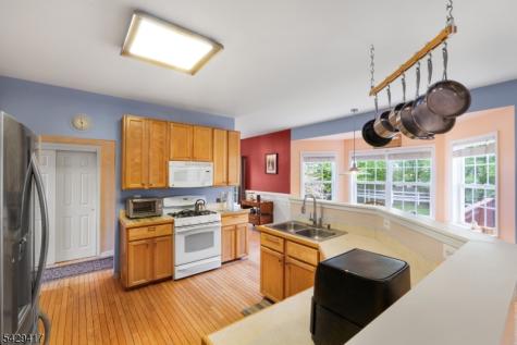 7 Sykes Gap Oxford NJ 07863