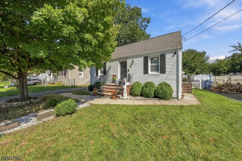 212 Stephenson Avenue Middlesex NJ 08846
