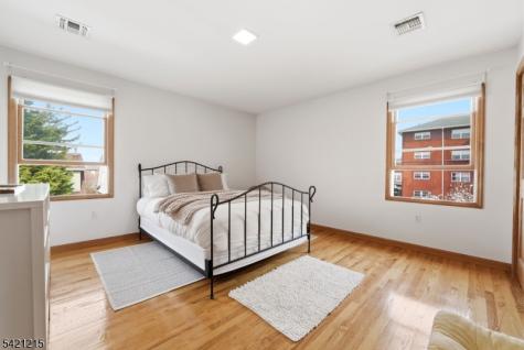 16 Arlington Boulevard North Arlington NJ 07031
