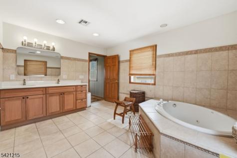 16 Arlington Boulevard North Arlington NJ 07031