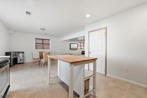 16 Arlington Boulevard North Arlington NJ 07031