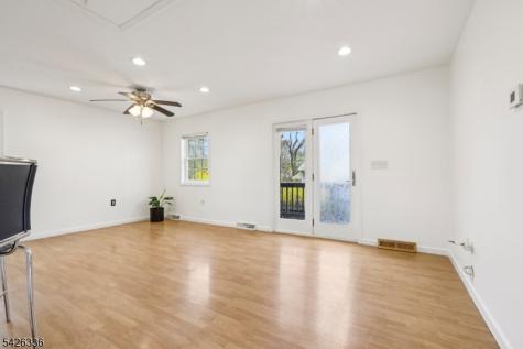 47 Broadway Hopatcong NJ 07843