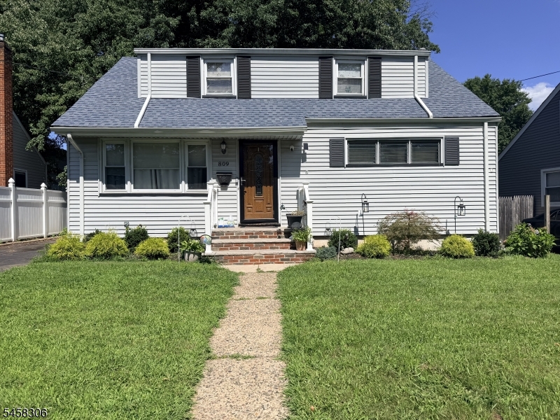 809 Rodgers Court Rahway NJ 07065