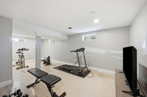 298 Fairway Avenue Belleville NJ 07109
