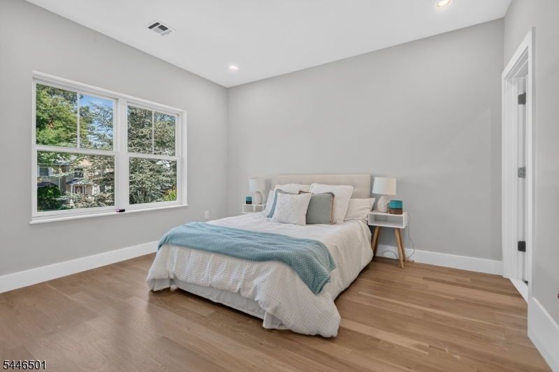 43 Oakwood Avenue Livingston NJ 07039