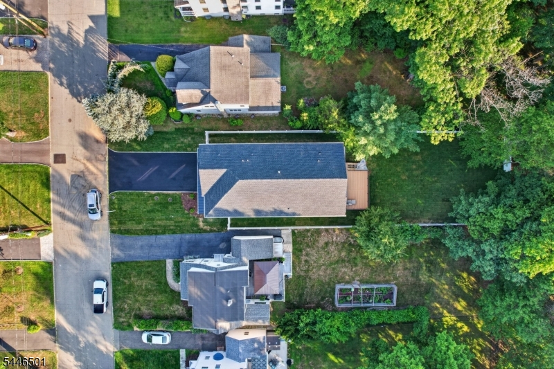 43 Oakwood Avenue Livingston NJ 07039