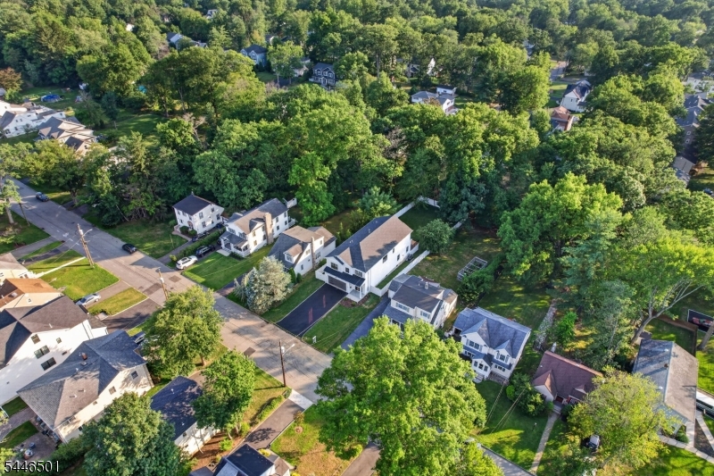 43 Oakwood Avenue Livingston NJ 07039