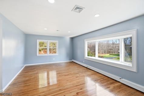 4 Rainbow Trail Vernon NJ 07422