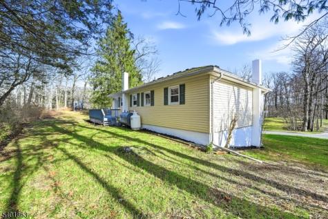 4 Rainbow Trail Vernon NJ 07422