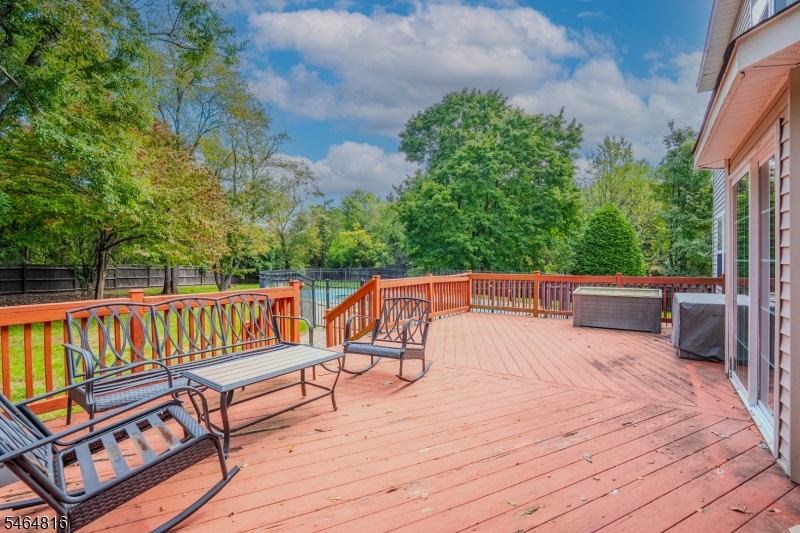6 Fountain Drive Franklin NJ 08873