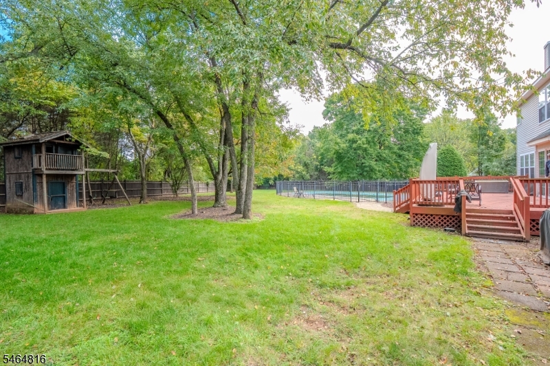 6 Fountain Drive Franklin NJ 08873