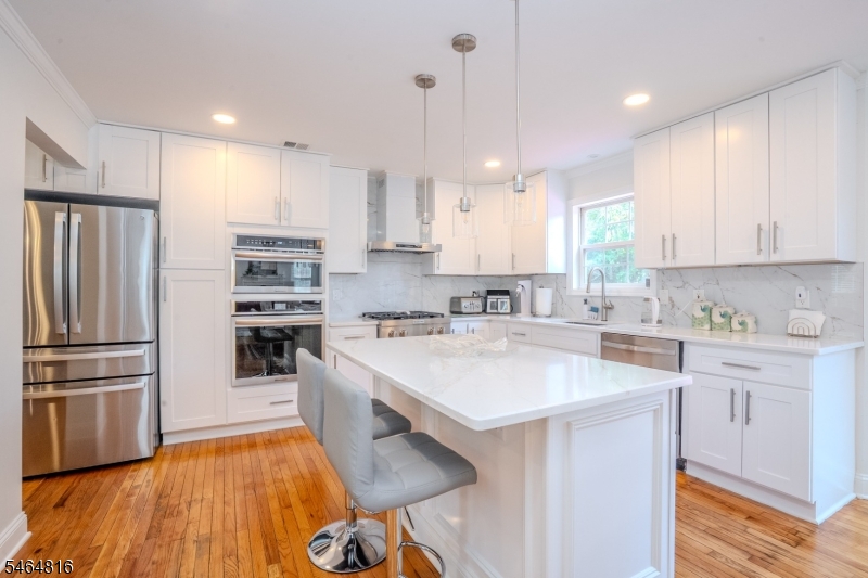 6 Fountain Drive Franklin NJ 08873