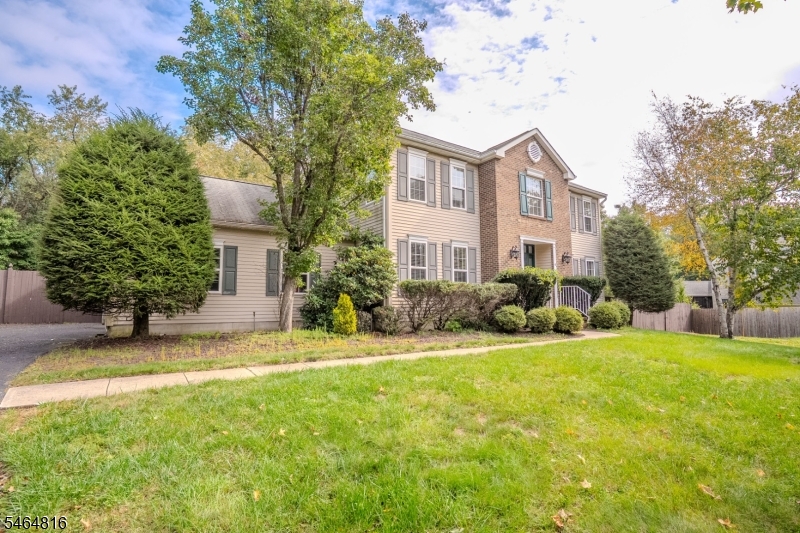 6 Fountain Drive Franklin NJ 08873