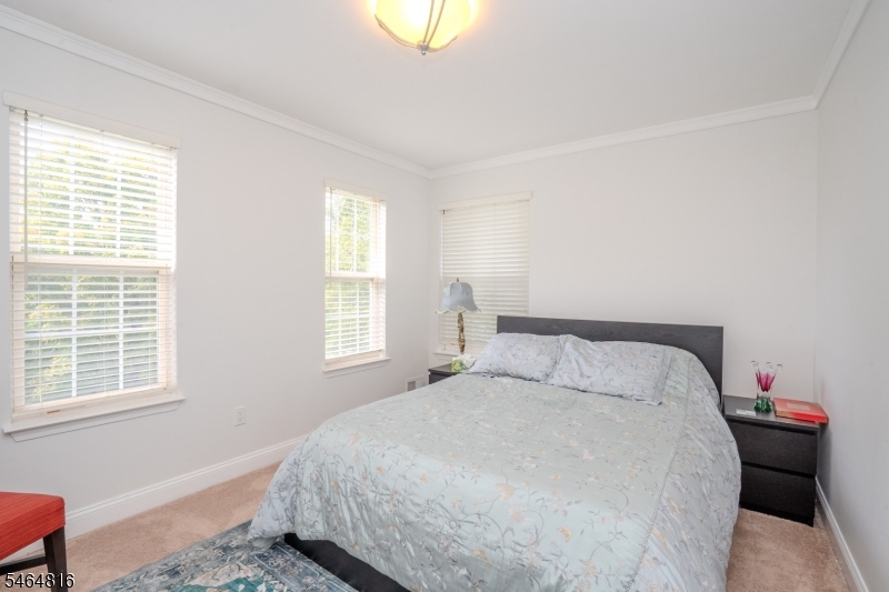 6 Fountain Drive Franklin NJ 08873