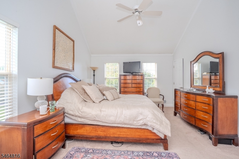 6 Fountain Drive Franklin NJ 08873
