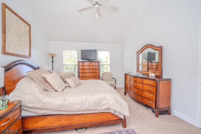6 Fountain Drive Franklin NJ 08873