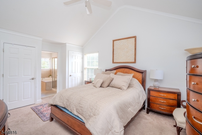 6 Fountain Drive Franklin NJ 08873
