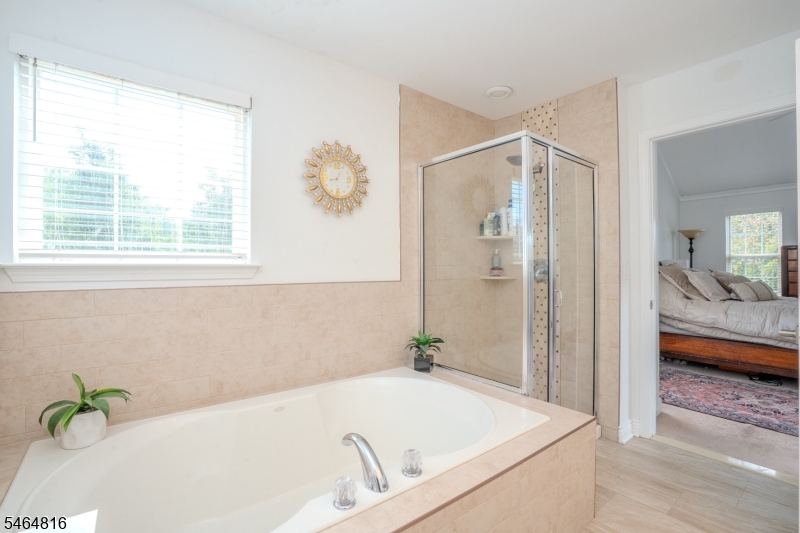 6 Fountain Drive Franklin NJ 08873