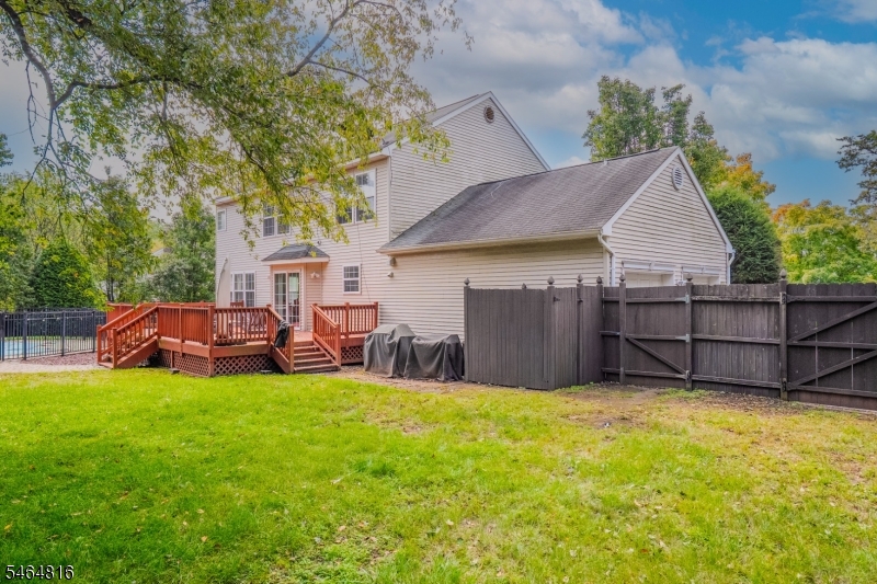 6 Fountain Drive Franklin NJ 08873