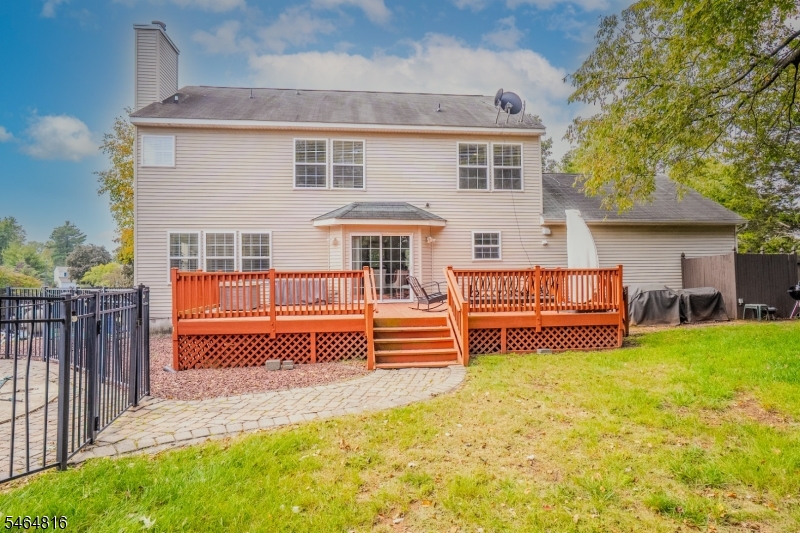 6 Fountain Drive Franklin NJ 08873