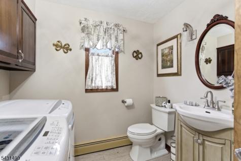 32 W Lakeview Trail Jefferson NJ 07885
