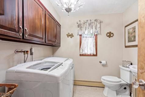 32 W Lakeview Trail Jefferson NJ 07885