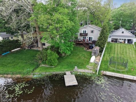 32 W Lakeview Trail Jefferson NJ 07885