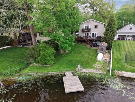 32 W Lakeview Trail Jefferson NJ 07885