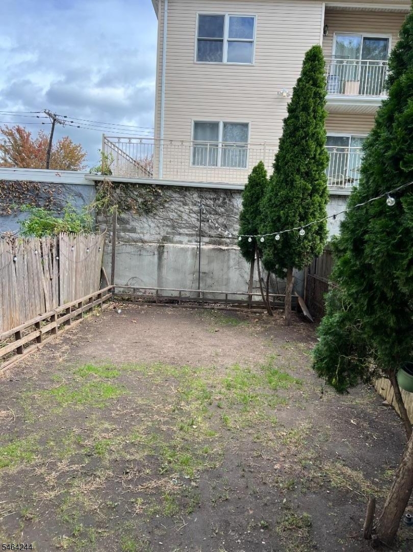 14 Lentz Avenue Newark NJ 07105
