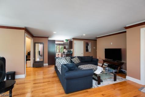202 Rock Road West Green Brook NJ 08812