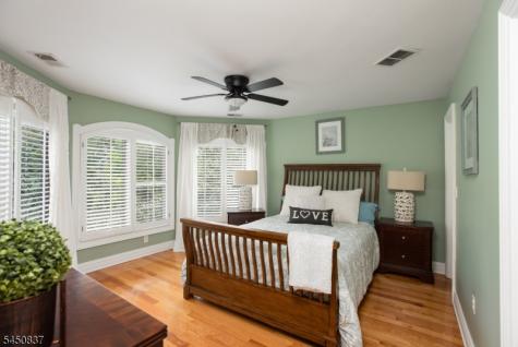 202 Rock Road West Green Brook NJ 08812