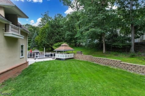 202 Rock Road West Green Brook NJ 08812