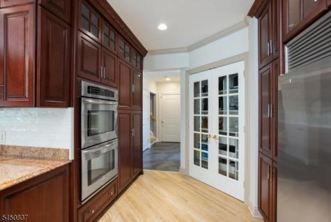 202 Rock Road West Green Brook NJ 08812