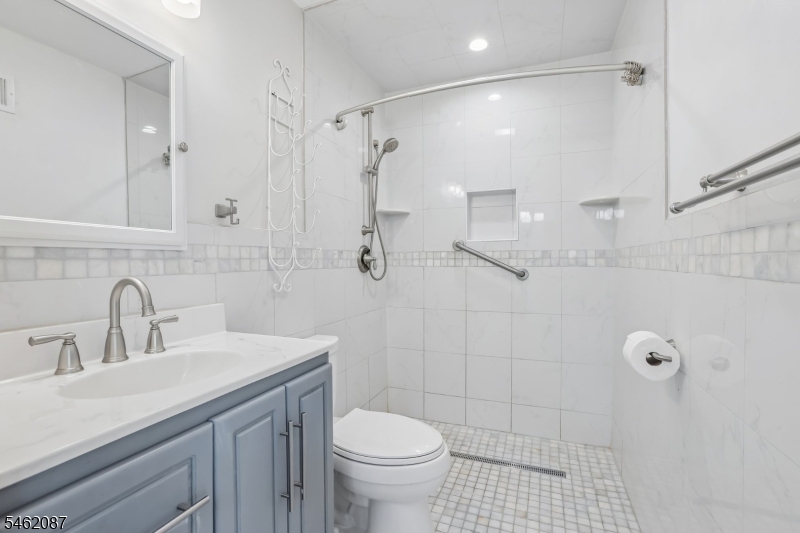 36 Everett Drive Randolph NJ 07869