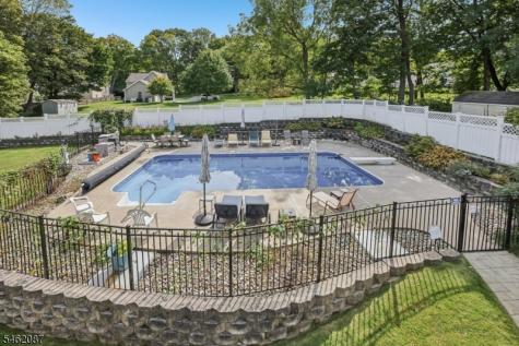 36 Everett Drive Randolph NJ 07869