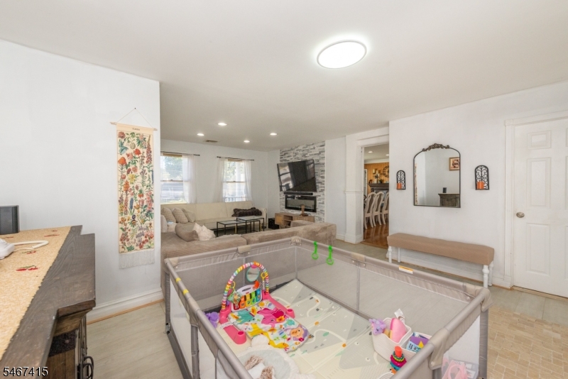 308 Pine Street Pompton Lakes NJ 07442