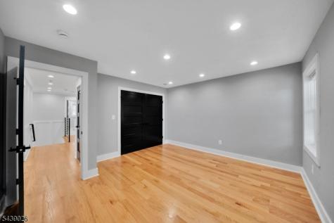 22 N 14th Street Kenilworth NJ 07033