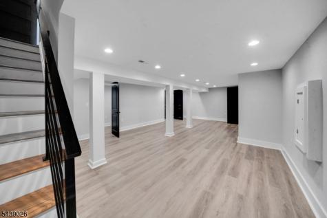 22 N 14th Street Kenilworth NJ 07033