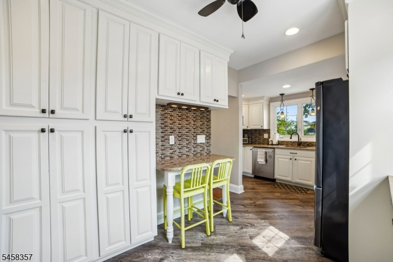 439 Lake Avenue Lyndhurst NJ 07071