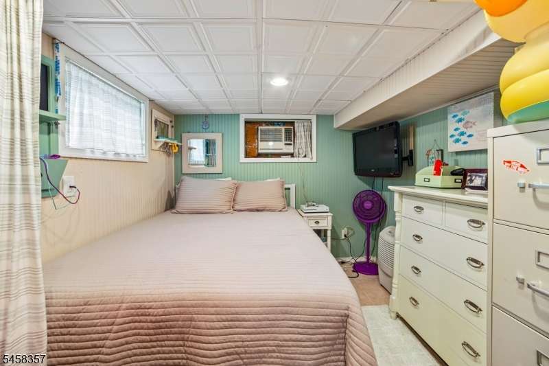 439 Lake Avenue Lyndhurst NJ 07071