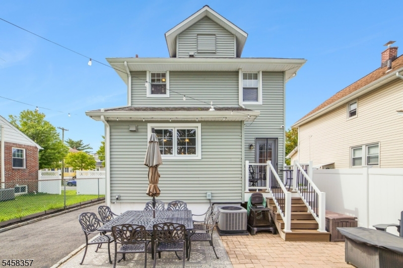 439 Lake Avenue Lyndhurst NJ 07071