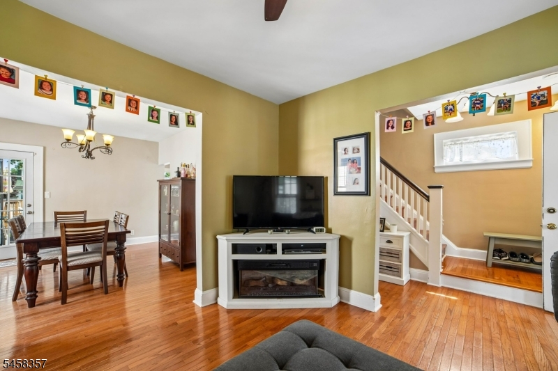 439 Lake Avenue Lyndhurst NJ 07071
