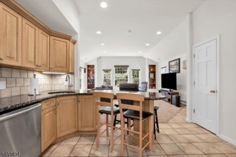 35 Old Orchard Court Cedar Grove NJ 07009