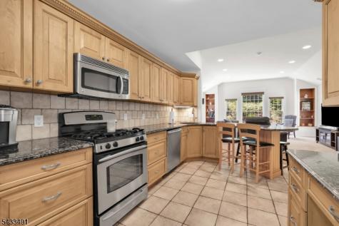 35 Old Orchard Court Cedar Grove NJ 07009