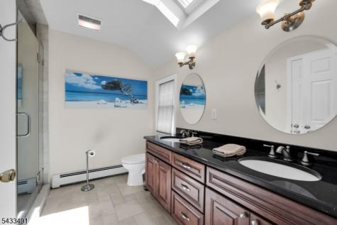 35 Old Orchard Court Cedar Grove NJ 07009