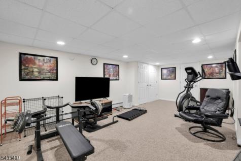 35 Old Orchard Court Cedar Grove NJ 07009