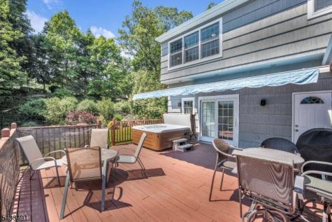 35 Old Orchard Court Cedar Grove NJ 07009