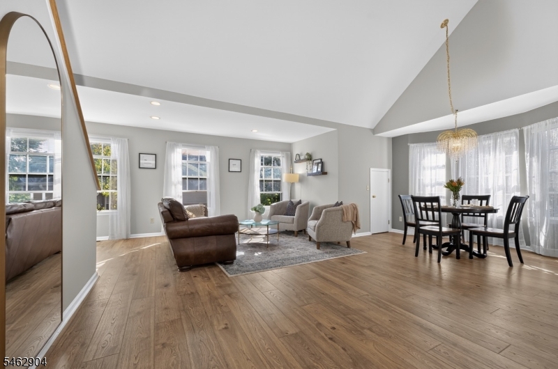 8 Oak Knoll Lane Bedminster NJ 07921