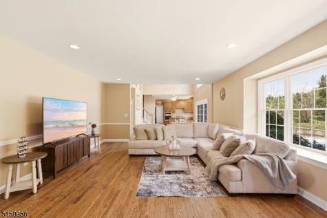 3 Longbow Terrace Raritan NJ 08822